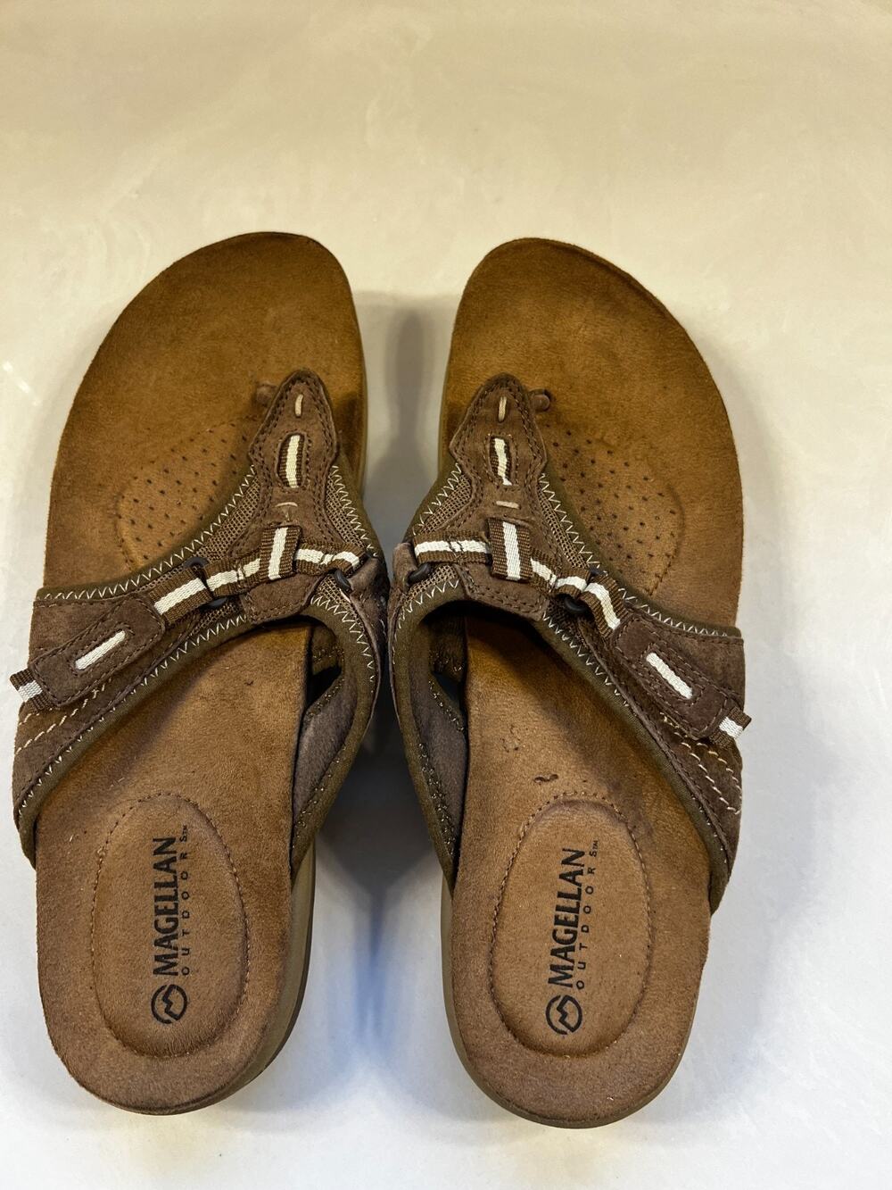 Magellan Outdoors Sandals Womens 9M Brown Comfort Thong Flip Flops Walking